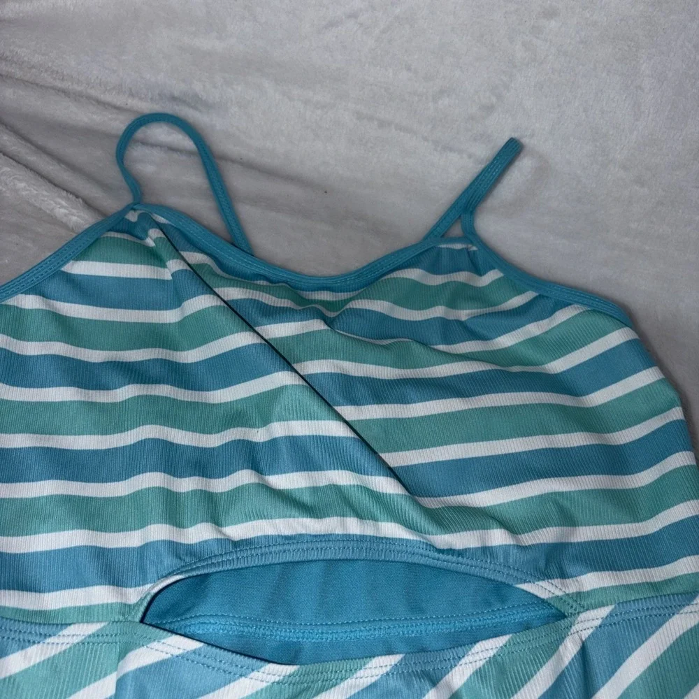 Hurley large 14